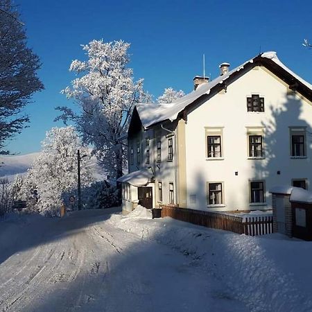 Stara Skola Hedec Aparthotel Králíky Kültér fotó