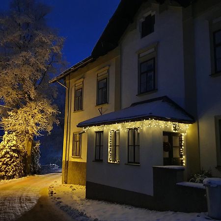 Stara Skola Hedec Aparthotel Králíky Kültér fotó