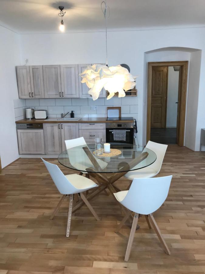 Stara Skola Hedec Aparthotel Králíky Kültér fotó